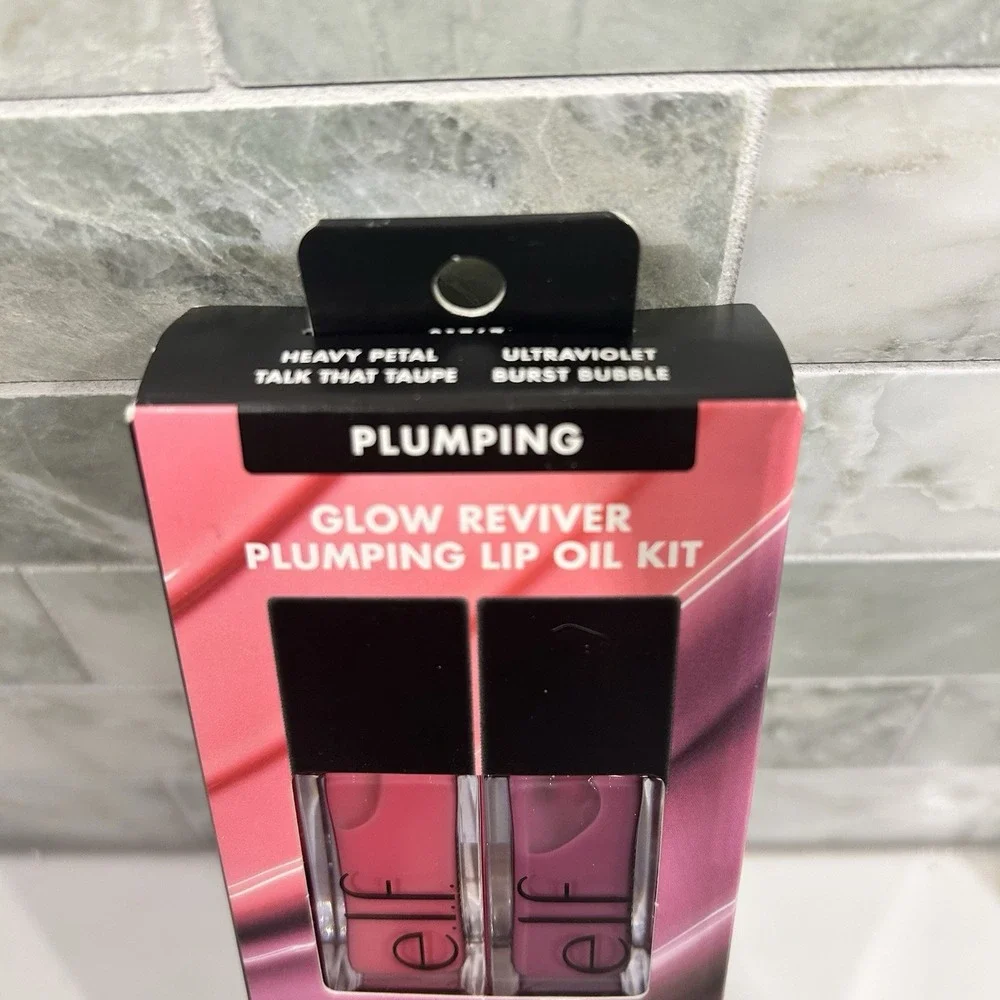 e.l.f. Glow Reviver Plumping Lip Oil Gift Set - 4pc  brand new In Box